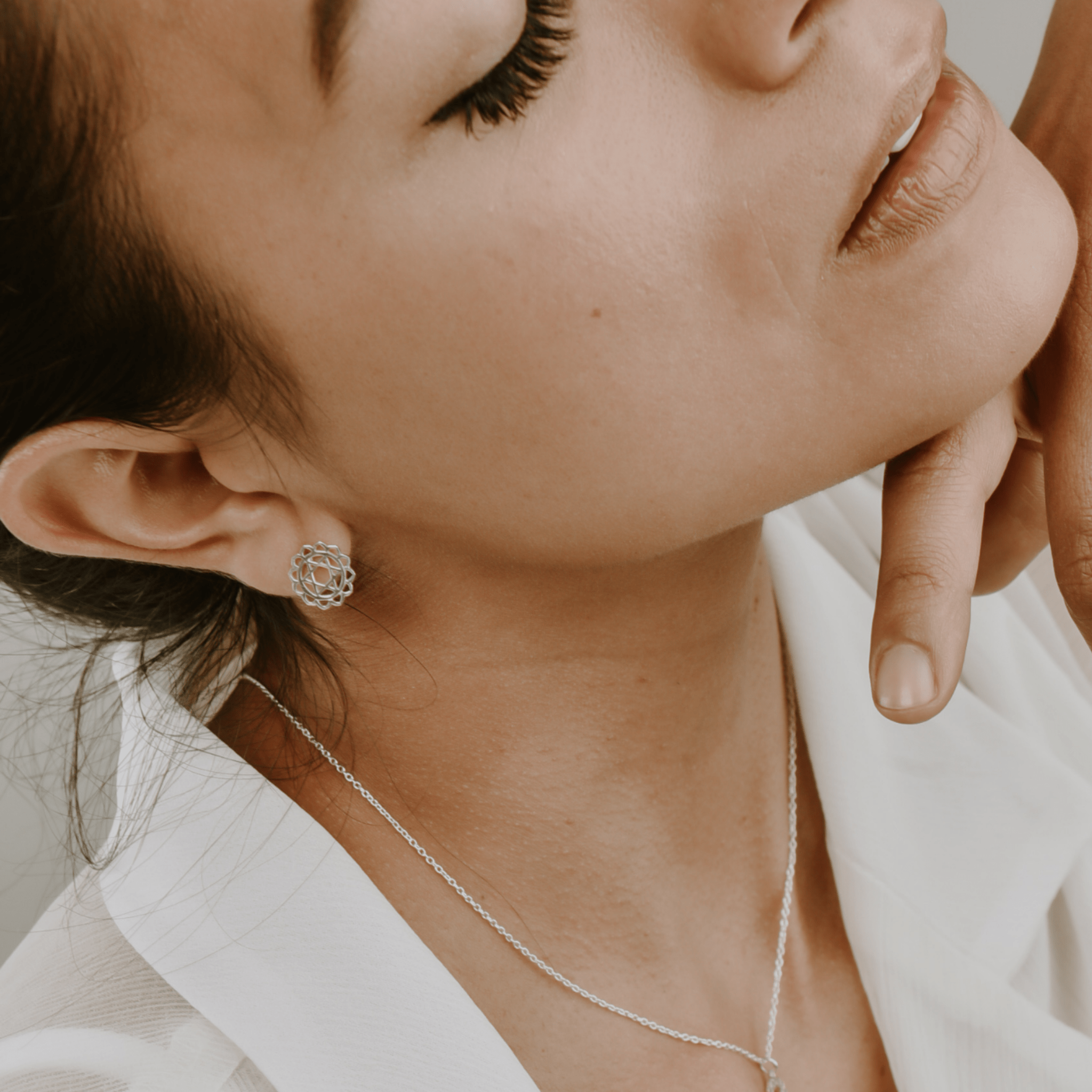 Jewelry Evolution Earrings Sterling Silver Heart Chakra Stud Earrings