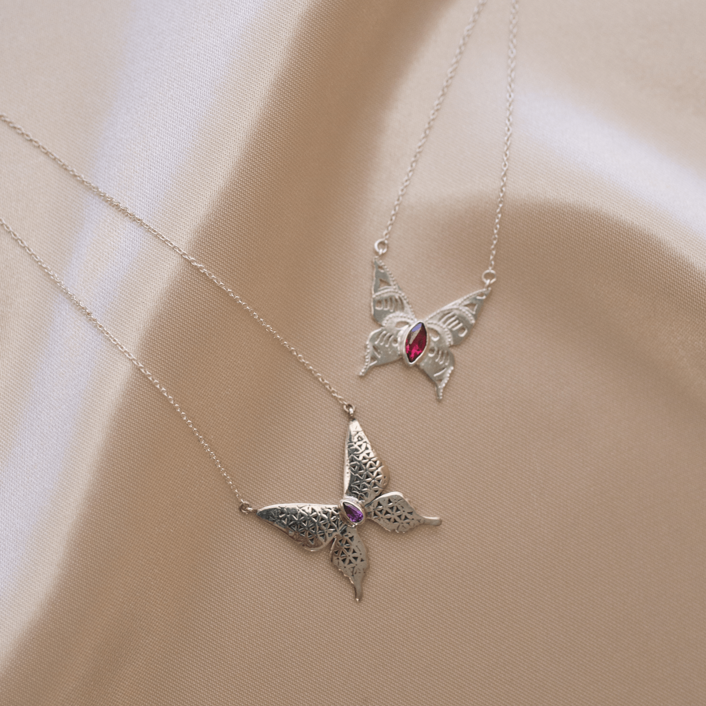 Jewelry Evolution Necklace Butterfly Necklace with Garnet